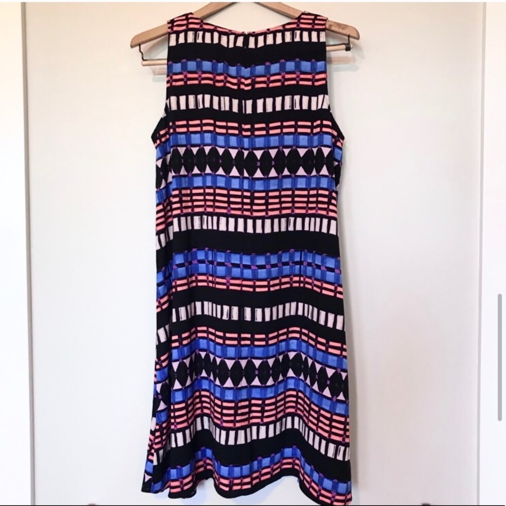 Halogen 🧡 Shift Dress Flowy Geometric Pattern - Picture 4 of 5